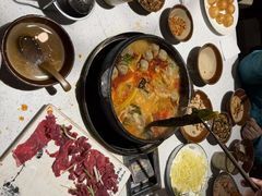 -贵府酸汤牛肉火锅·贵州老字号(飞山街店)