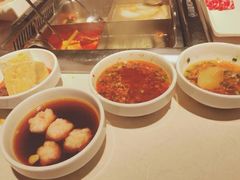 -海底捞火锅鲜切牛肉主题店(长寿路店)