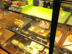 面包甜点陈列柜-星巴克(北京通州新光大中心店)