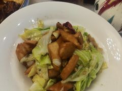 -汗腾格里·风味餐厅(新疆驻京办店)