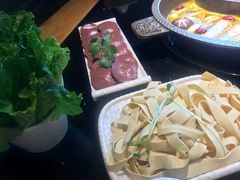 -潘小辣鲜肉老火锅