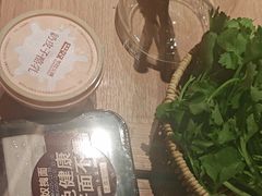 -巴奴毛肚火锅(龙湖锦艺城店)