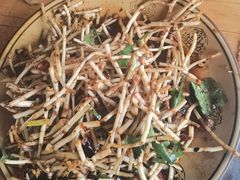 -郑件洋芋饭庄