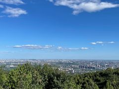 -鬼笑石后山停车场