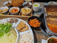 -鸡遇虾煲干锅火锅(小寨金莎店)