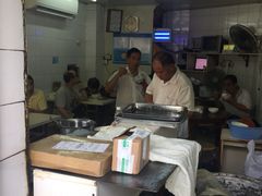 -黄阿姨锅贴大王(万航渡路店)