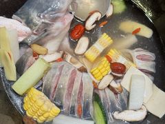 -鲜潭蒸汽石锅鱼(五道口购物中心店)