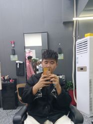 点击看大图 -藤野造型专业烫染接发