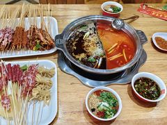 -袁记串串香(泉水轻轨站店)