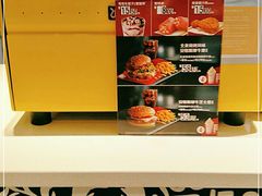 -麦当劳(汉口火车站候车室店)
