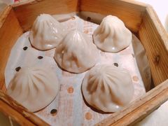 鸡汁杭州小笼包-桂满陇天书(南京德基旗舰店)