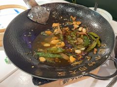 -费大厨辣椒炒肉(高铁吾悦广场店)