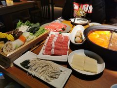 -呷哺呷哺(融创茂店)