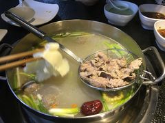 冧肉-我要牛市鲜牛火锅(科技西路店)