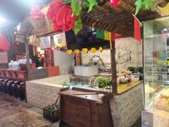 -鱼窝棚柴火铁锅炖(富山屯店)