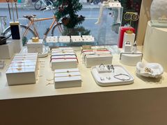 -LADY FAFA(巨鹿路陕西南路路口店)