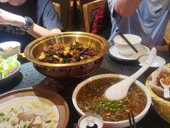 -鲁菜根·泰安菜(万达店)