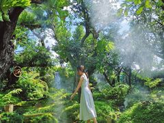 -Chom Cafe and Restaurant