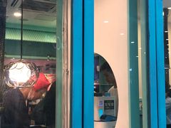 门面-烤路里·韩国品质自助烤肉(石路天虹4号店)