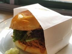 手撕猪肉红卷心菜三明治-RAC BAR(安福路店)