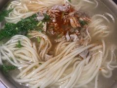 -亮亮面馆(经六路店)