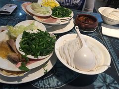 -桥香园云南过桥米线(金马碧鸡店)