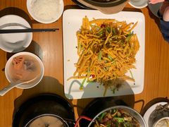 -莲餐厅·湖北菜·潜江小龙虾店(愚园路店)
