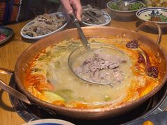 -洱火云南酸菜牛肉火锅(石景山当代商城店)