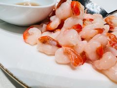 手剥河虾仁-蝶园·装修中(BFC外滩金融中心店)