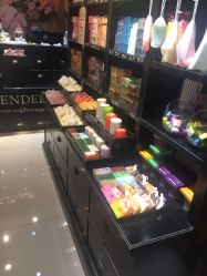 店内环境-STENDERS施丹兰