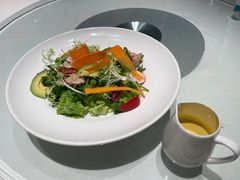 牛油果藜麦脆爽沙拉-悦融琥珀·京鲁菜·海味珍品(西单店)