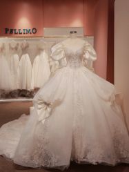 -派丽莫Pellimo原创设计婚纱品牌