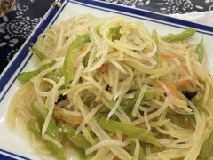 -八两八金·莱芜特色炒鸡(市南漳浦路店)