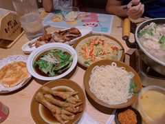 -川堂风·跷脚牛肉·乐山爆炒(宝山日月光店)