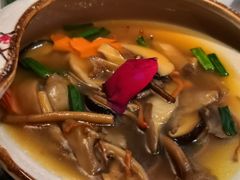 -蘑菇私房菜小馆(杨家坪西城天街店)