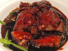 招牌焦糖黑叉烧-维园悦谱·海派家常菜(乌鲁木齐南路店)