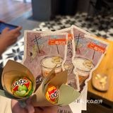 未成年不许喝酒但成年人买酒送棒棒糖