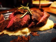 -JINNS锦时 steak&pizza(浸信会礼拜堂旧址店)