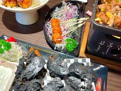 乌辣辣地狱炸鸡-仙隐小鹿中華の日料(荣民龙首广场店)