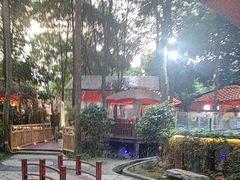 -二荆条·蜀鲜汇城市森林火锅