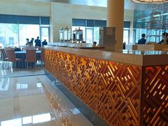 -东西风牛排馆周末烧烤自助(首都机场希尔顿店)