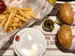 -The Habit Burger Grill 哈比特汉堡(复兴soho店)