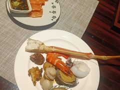 -广州万富希尔顿酒店·感趣自助餐厅·金秋蟹宴生蚝海鲜刺身