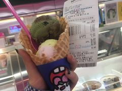 冰激淋球球-Baskin Robbins(弘大店)