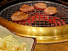 -肉魁屋·烧肉·烧鸟·酒场(高新店)