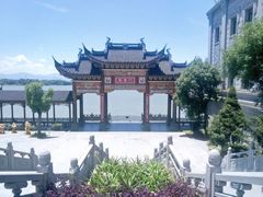 -龙天小镇