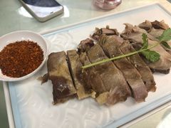 手抓天山羔羊肉-羊巴道新疆菜·清真(上梅林店)