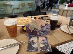 -必胜客(WOW中央公园店)