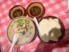 -日月光中心广场