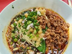豌豆杂酱米粉-袁妈红豆汤(重庆总店)